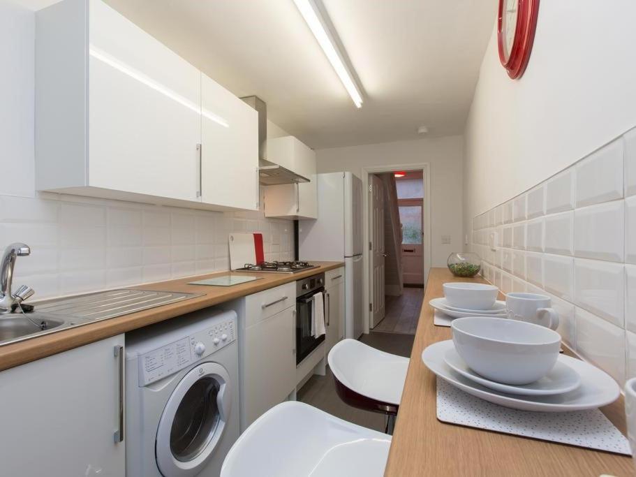 Townhouse @ 166 Ruskin Road Крю Екстер'єр фото